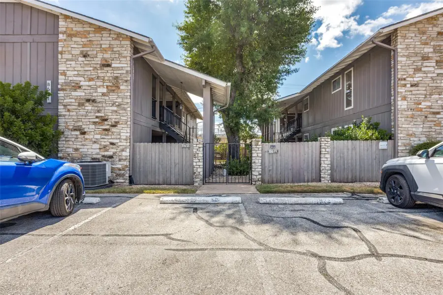 8621 Putnam Dr #A, Austin, TX 78757 - #2