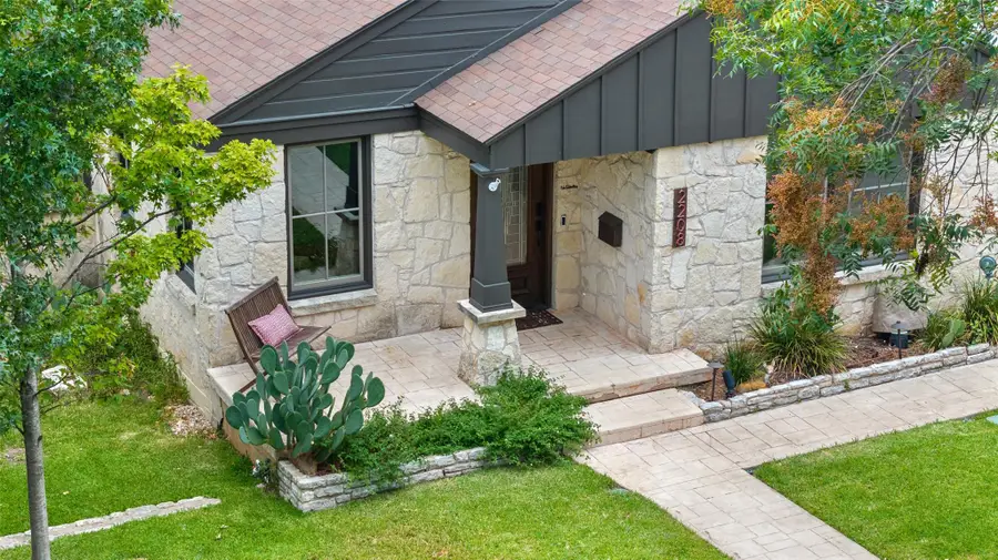 2208 Mountain View Rd, Austin, TX 78703 - Image #2