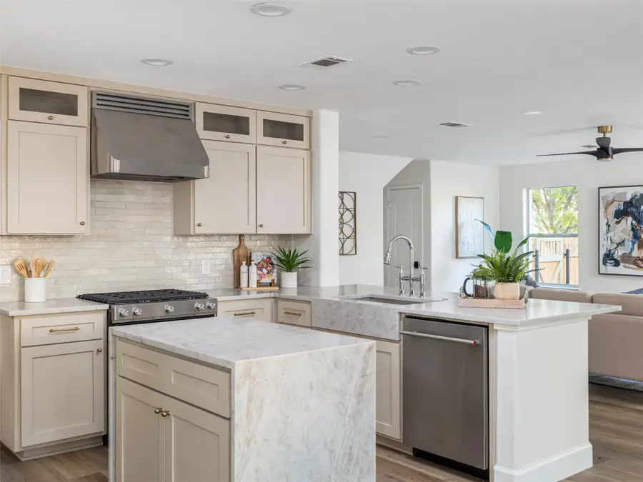 2419 Willow Way, Round Rock, TX 78664 - #2