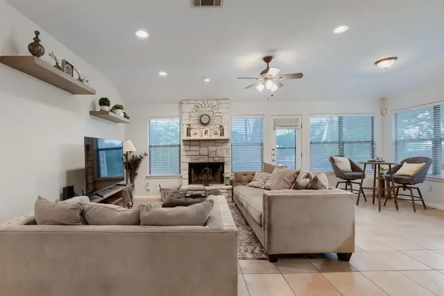 2001 Rain Water Dr, Austin, TX 78734 - #3