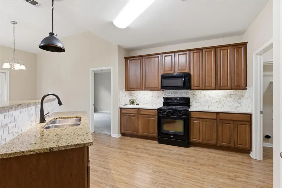 154 Marquitos Dr, Kyle, TX 78640 - #2