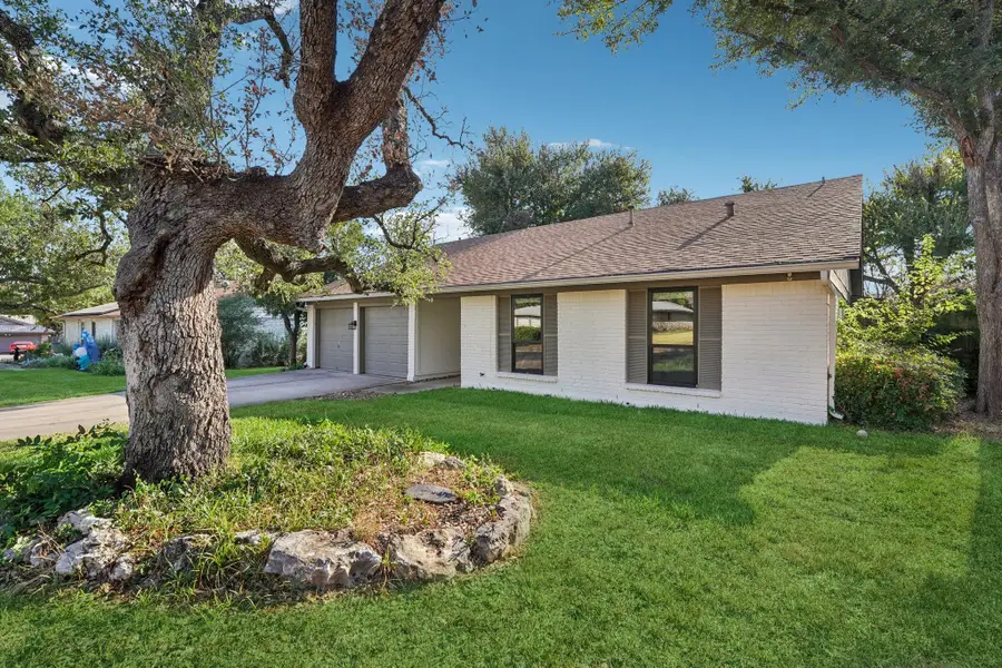 10229 Missel Thrush Dr, Austin, TX 78750 - Image #3