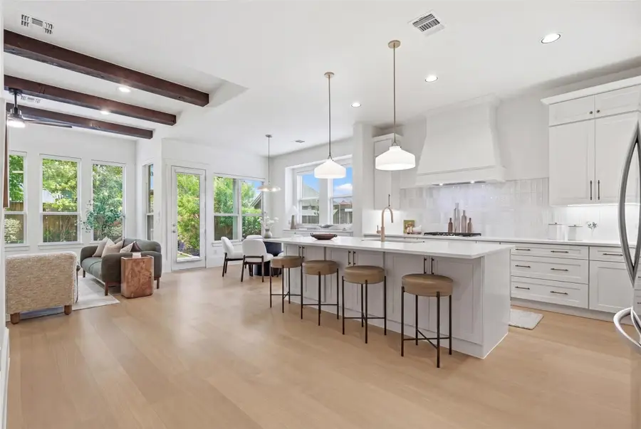8424 Etienne Cv, Austin, TX 78759 - #2