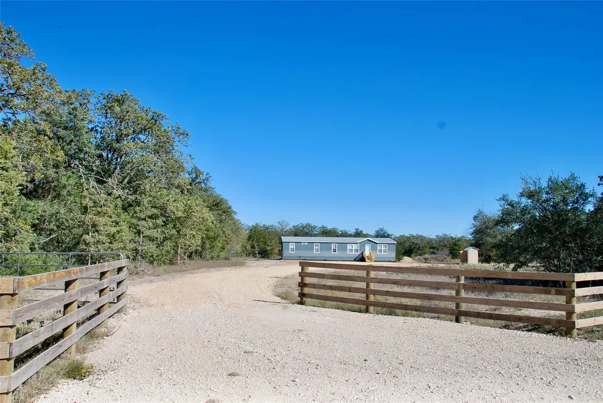 1727 Davis Rd, Muldoon, TX 78949 - Image #1