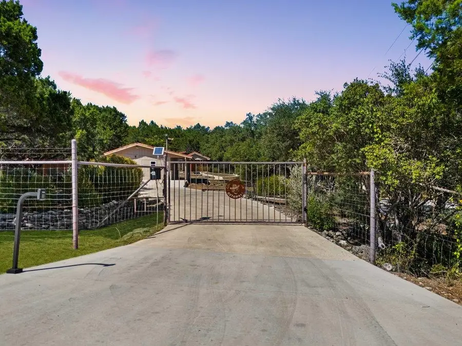 789 Barbara Dr, Canyon Lake, TX 78133 - Image #3