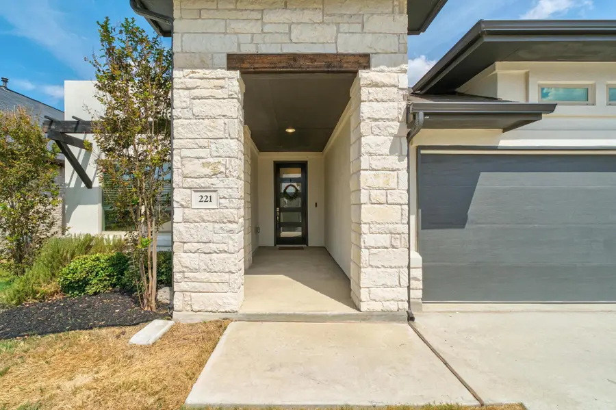 221 Short Leaf Dr, Buda, TX 78610 - #3