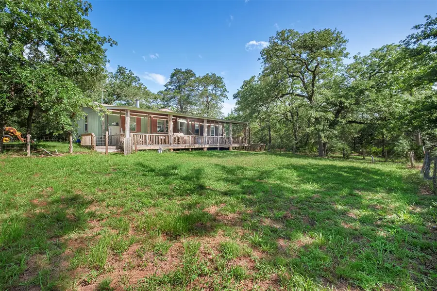 1231 Peach Creek Rd, Waelder, TX 78959 - Image #2