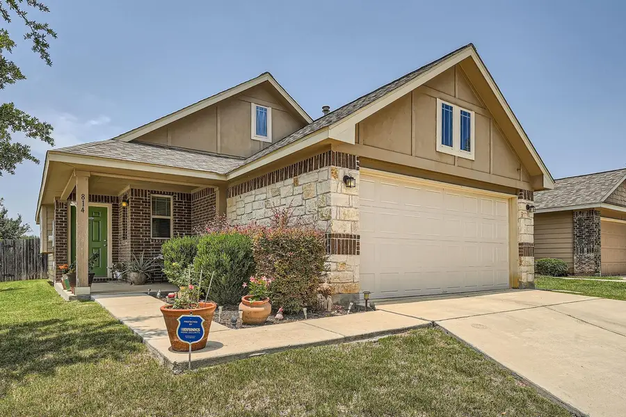 814 Hatton Hill Ct, Austin, TX 78725 - Image #2