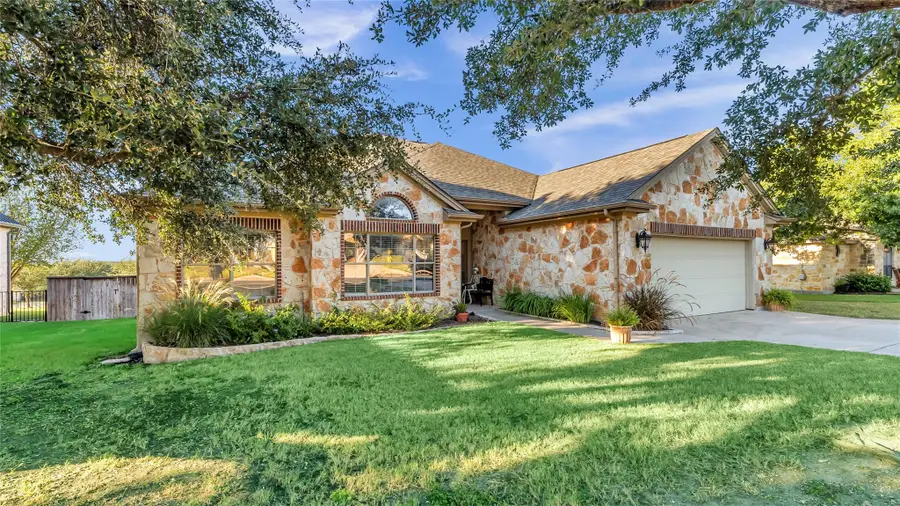 108 Natalies Pt, Burnet, TX 78611 - Image #2