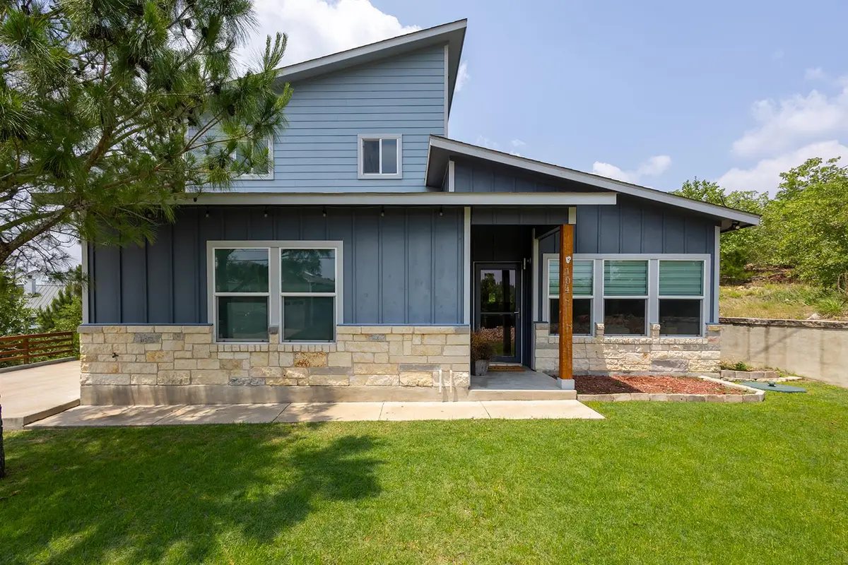 104 Kahalulu Dr, Bastrop, TX 78602 - Image #1