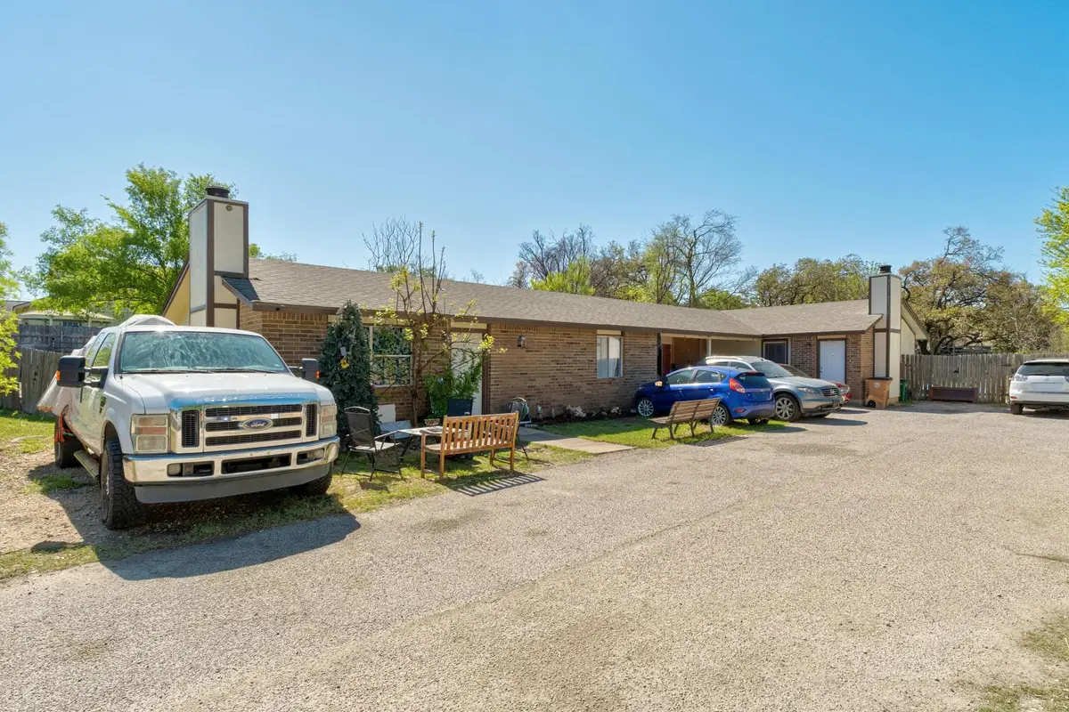 411 Thelma Dr, Austin, TX 78745 - #1