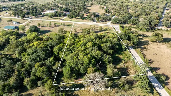 1329 Old Colony Line Rd, Dale, TX 78616