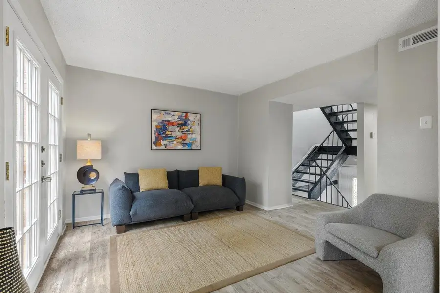 6405 Chimney Creek Cir #B, Austin, TX 78723 - #2