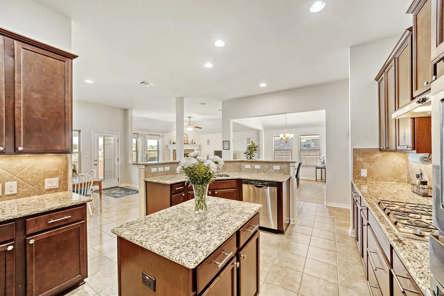 831 Oyster Crk, Buda, TX 78610 - #2