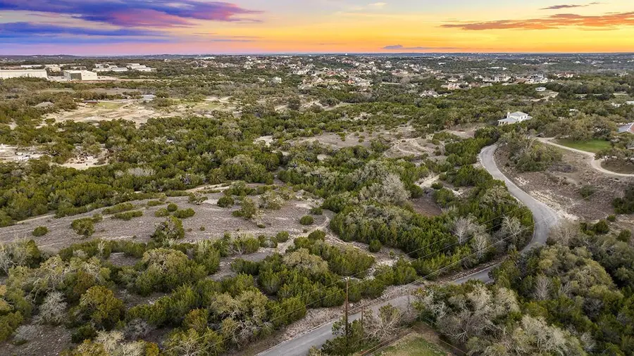 411 Whitetail Ridge Rd, Dripping Springs, TX 78620 - Image #3