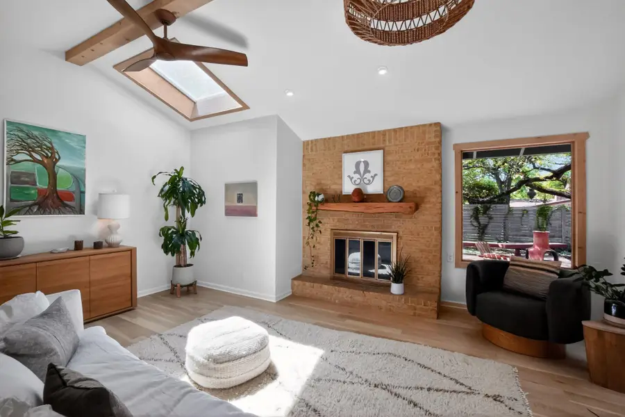 2104 Four Oaks Ln, Austin, TX 78704 - #3