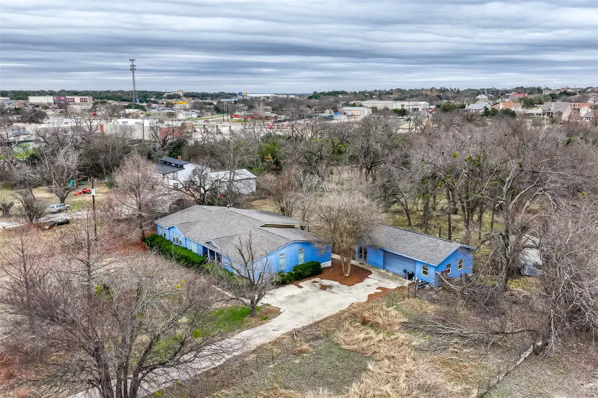 408 Horseshoe Dr, Leander, TX 78641 - #1