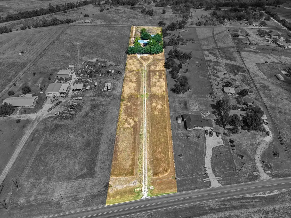 201 930 Private Rd, Taylor, TX 76574 - #1