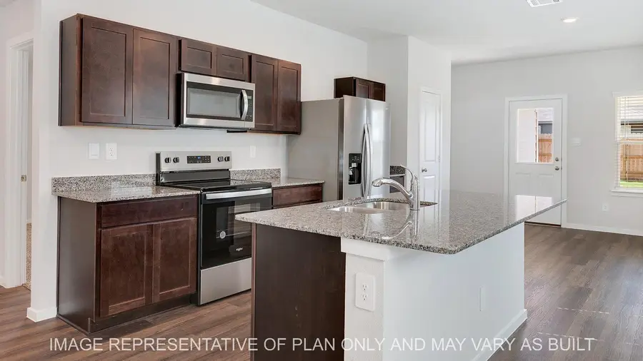 318 Randall Pl, Rockdale, TX 76567 - Image #3