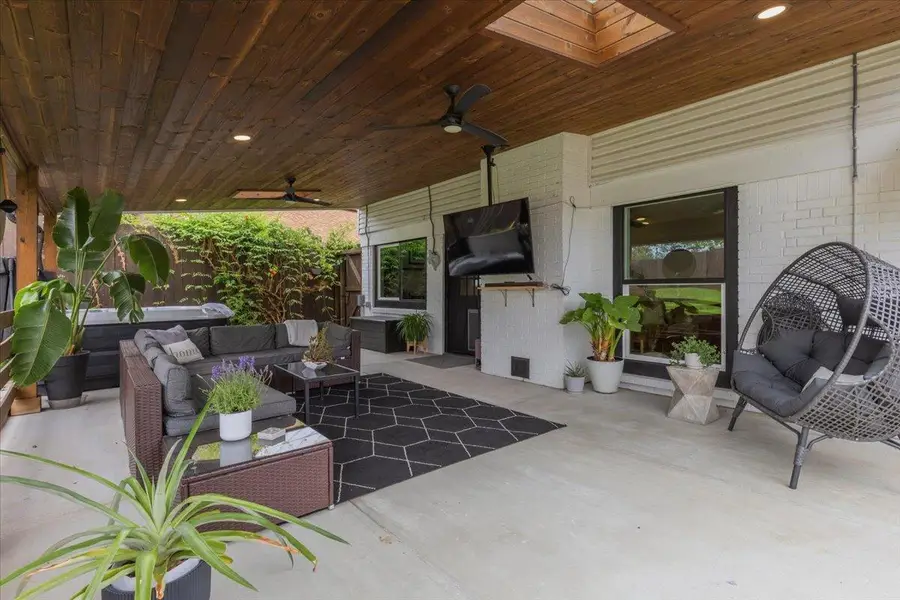 208 Skyloop Dr, Austin, TX 78745 - #2