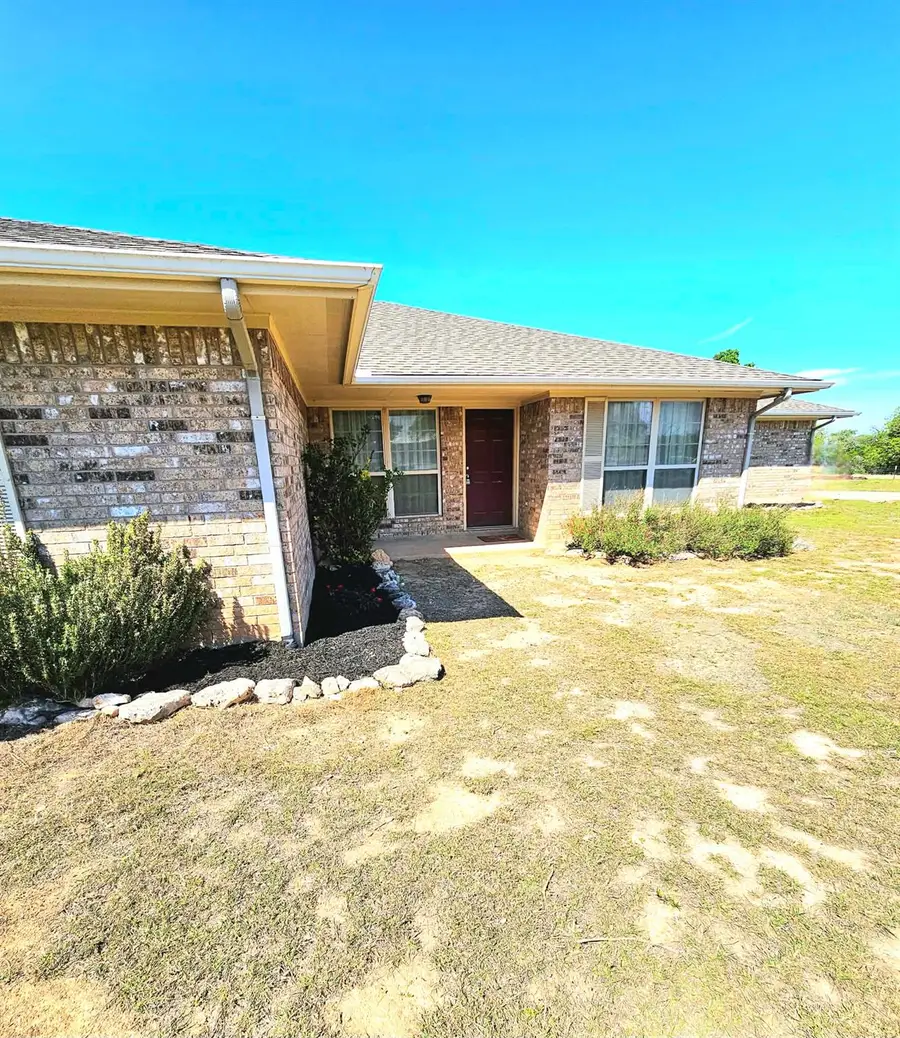 208 Settlers Ridge Rdg, Bertram, TX 78605 - #3