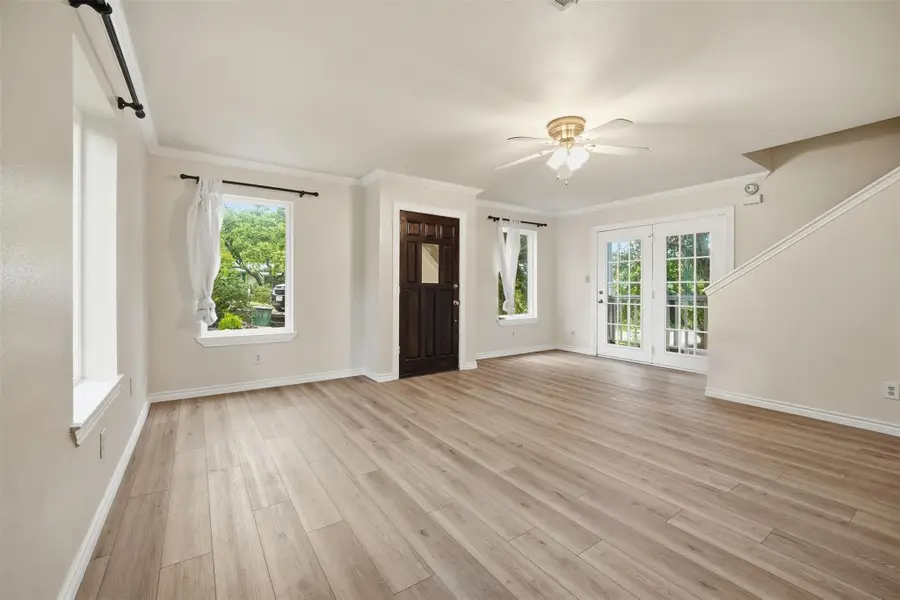 1104 Franklin Dr, San Marcos, TX 78666 - #3