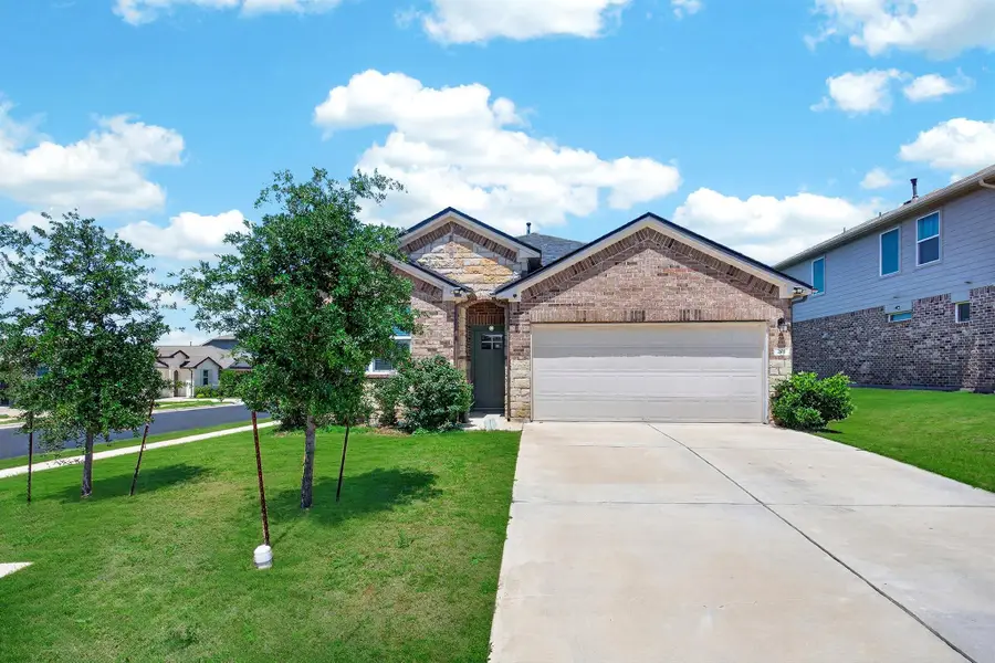 201 Abby Rd, Georgetown, TX 78626 - #2
