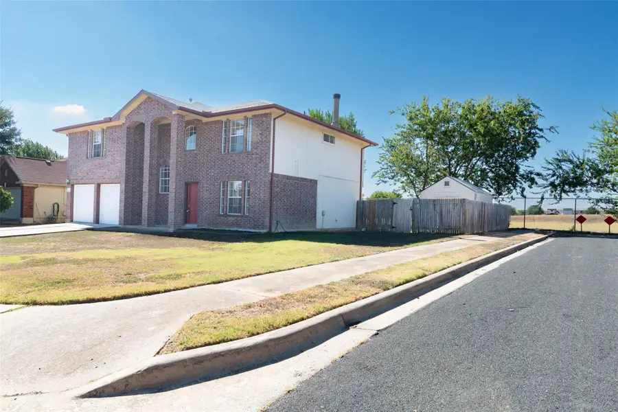 1601 Lantana Dr, Round Rock, TX 78664 - #3