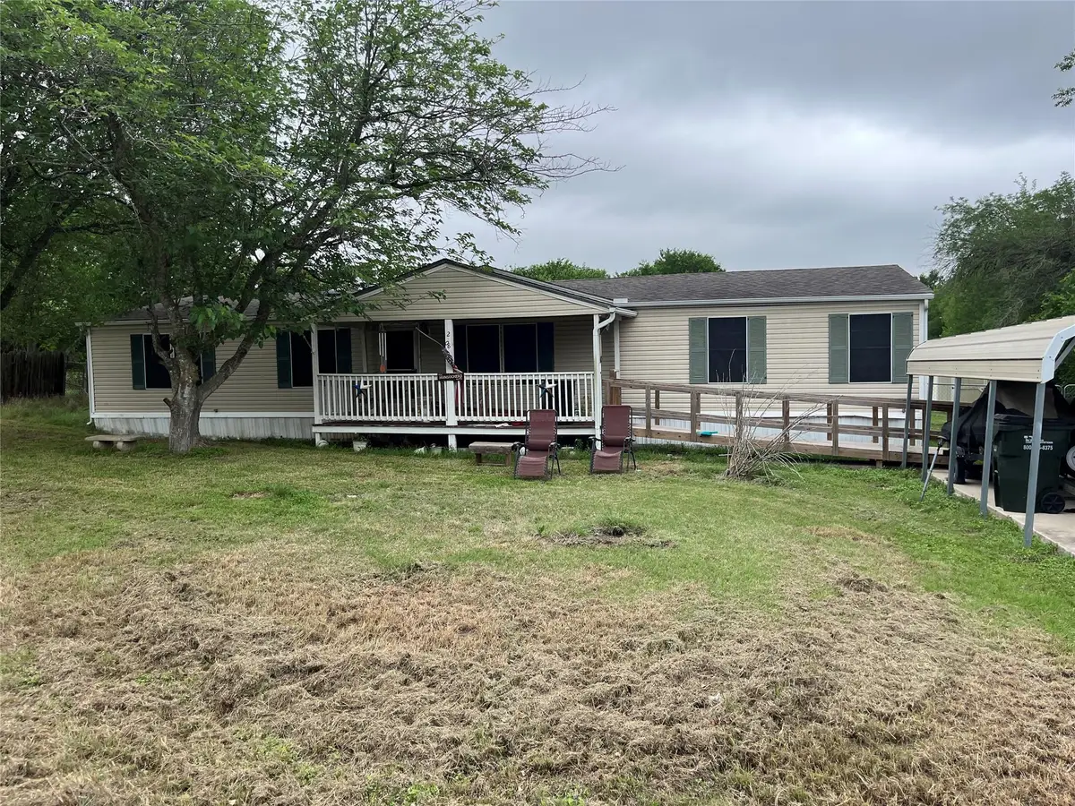 208 Quail Cv, Kyle, TX 78640 - #1