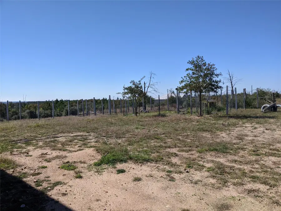 143 Spring Hollow Trl, Smithville, TX 78957 - Image #2