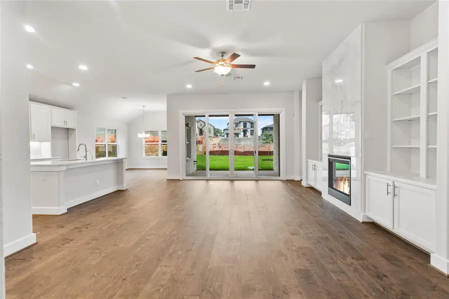 422 Sitlington Ln, Austin, TX 78738 - Image #3