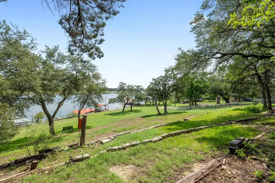 20926 W Lakeshore Dr, Spicewood, TX 78669 - Image #2