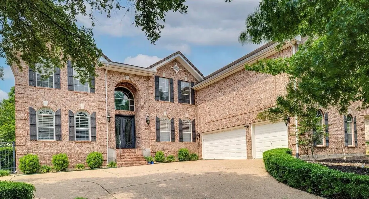 14 Torrington Ln, The Hills, TX 78738 - #1
