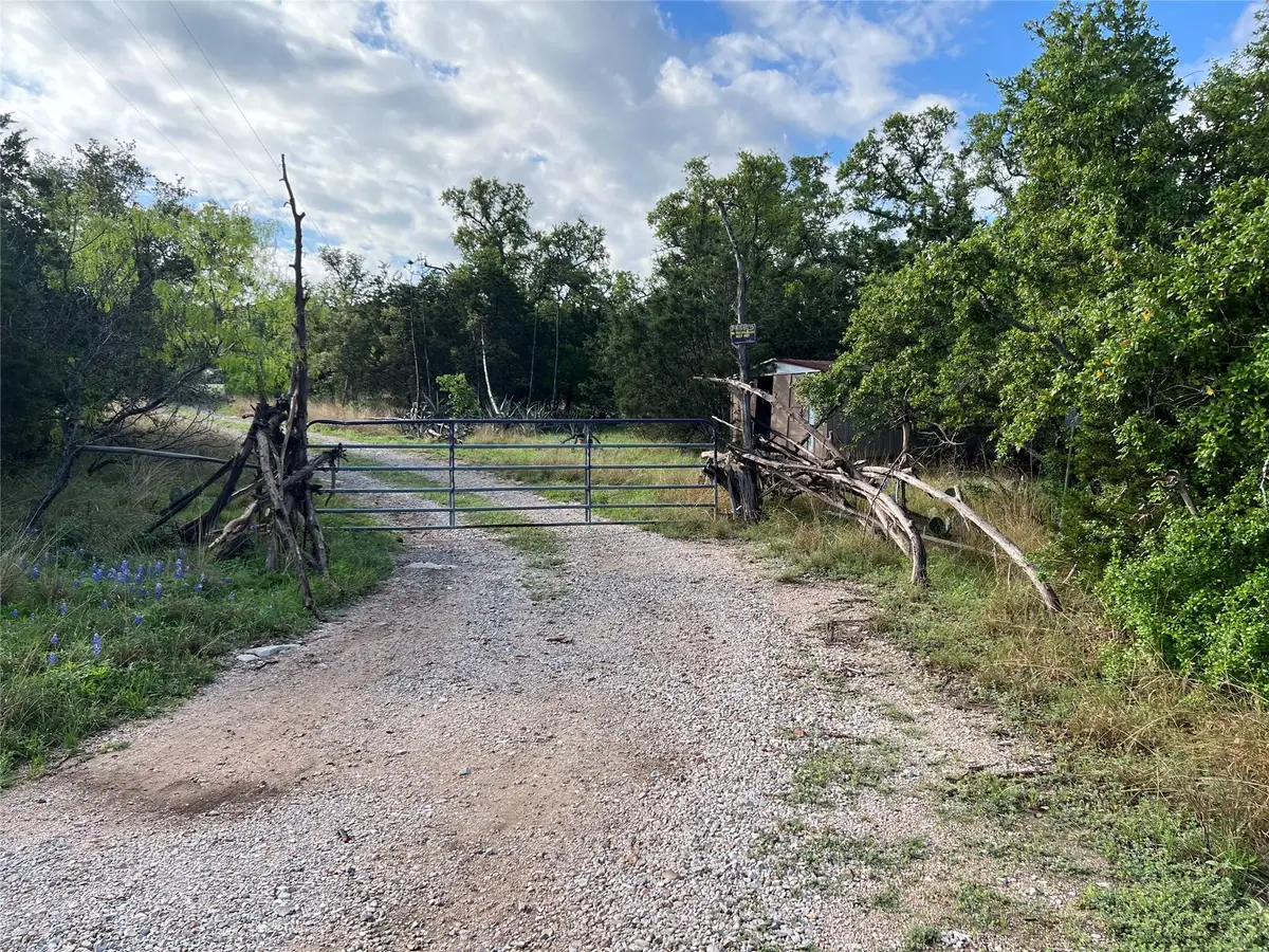 220 Rocky Rd, Marble Falls, TX 78654 - #1