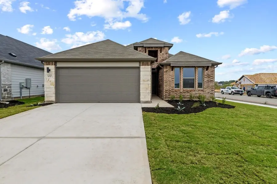 100 Mandeville Dr, Hutto, TX 78634 - Image #2