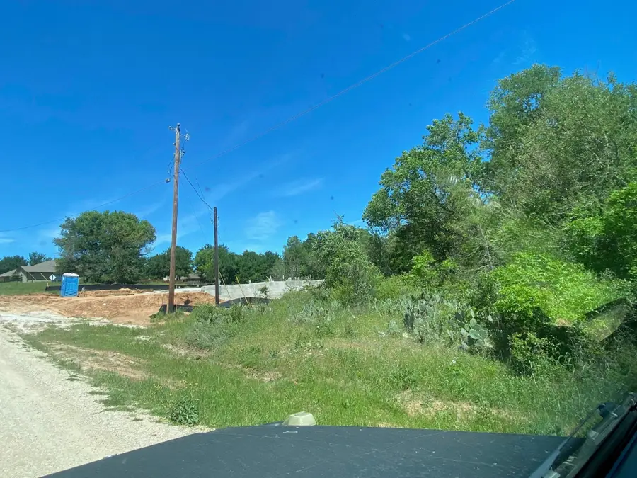 328 Kahana Ln, Bastrop, TX 78602 - Image #2