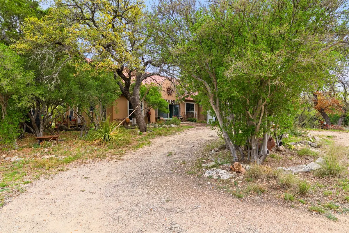 452 River View Dr, Johnson City, TX 78636 - #1