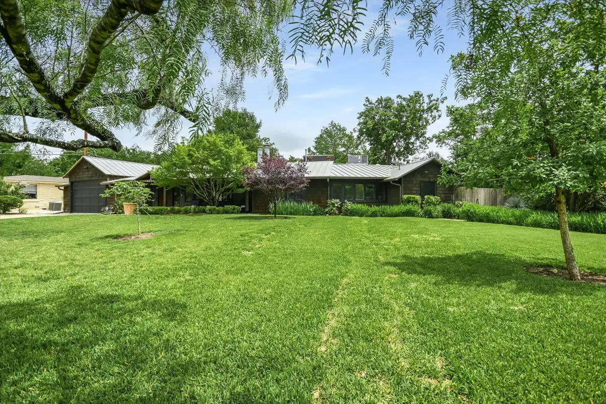 4901 Valley Oak Dr, Austin, TX 78731 - #1