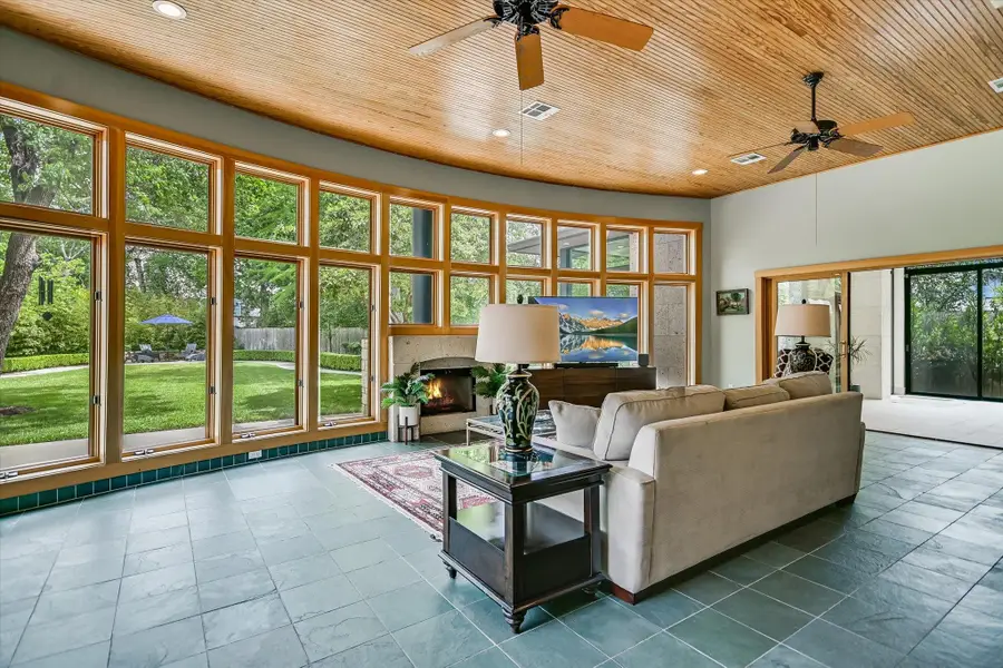 4901 Valley Oak Dr, Austin, TX 78731 - #3