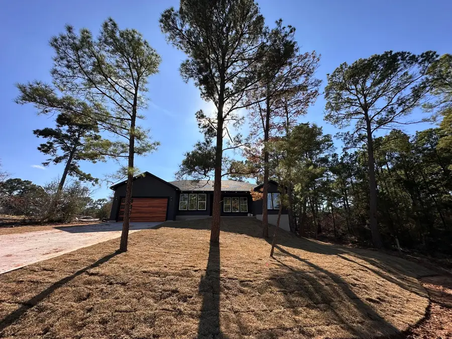 113 Kahuku Ct, Bastrop, TX 78602 - Image #2