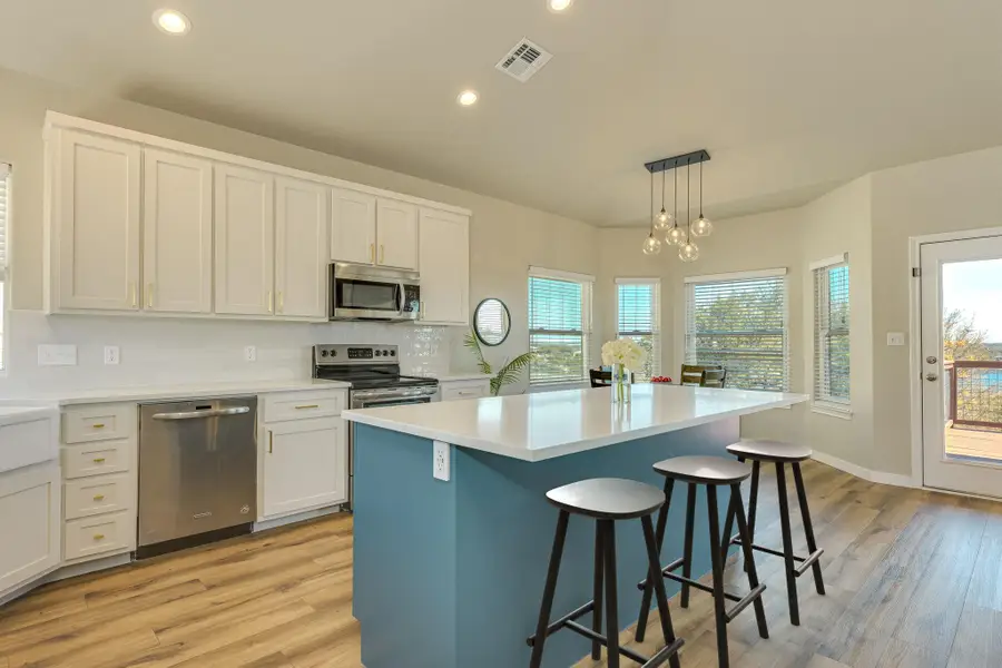 330 Southwind Rd, Point Venture, TX 78645 - #3