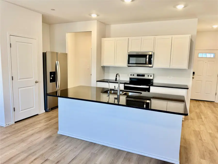 12810 Summer Village Dr, Buda, TX 78610 - Image #2