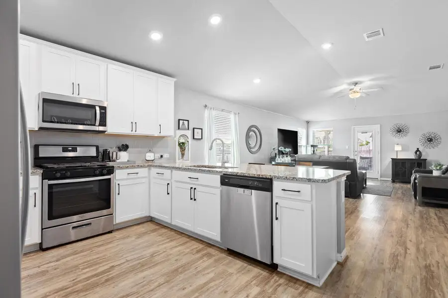 6045 Teodoro Bnd, Round Rock, TX 78665 - Image #2