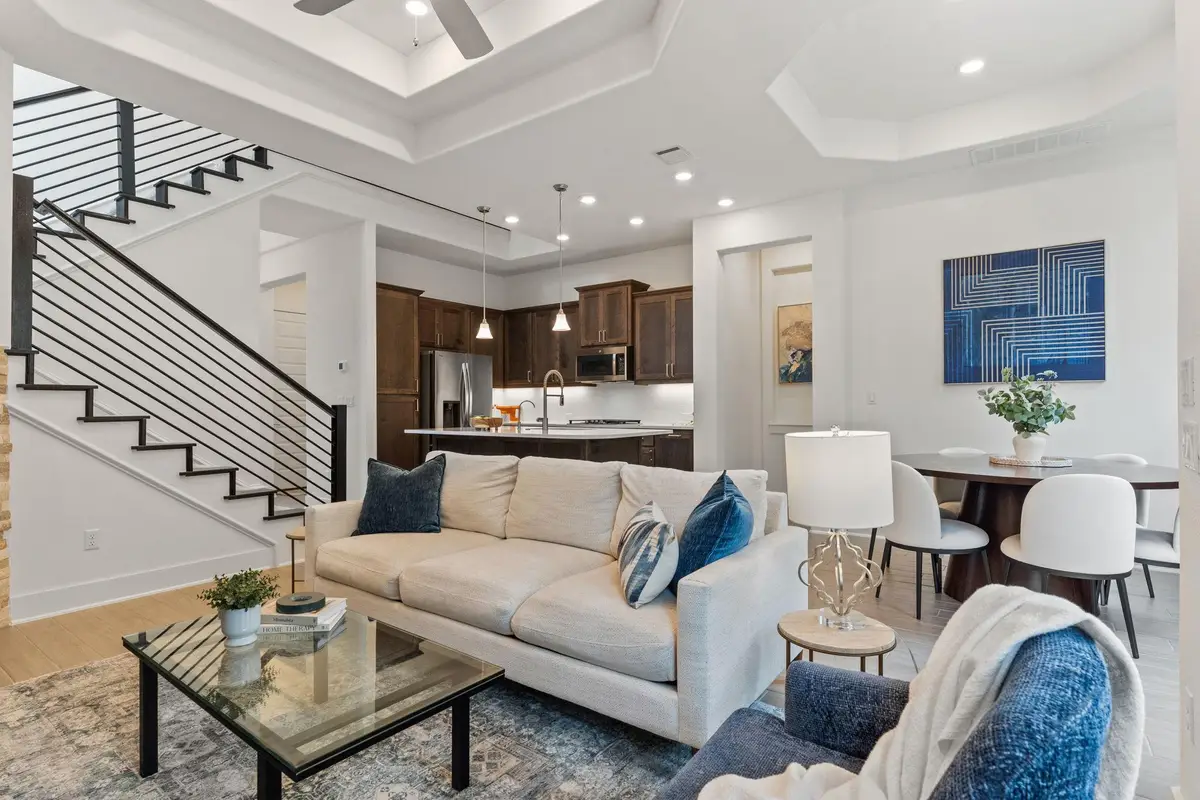 201 Beneteau Dr, Austin, TX 78738 - Image #1