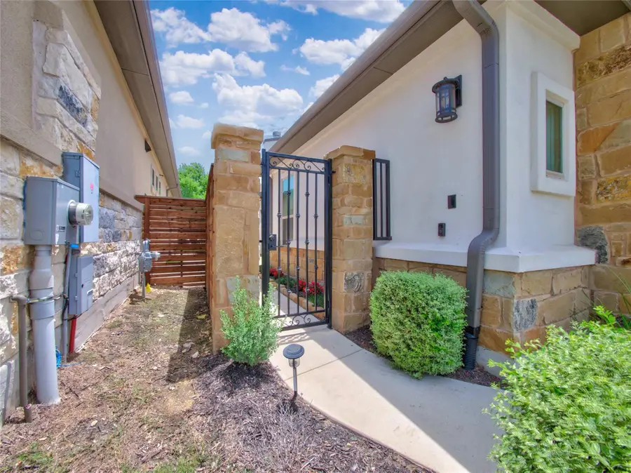313 Skyflower Dr #G, Georgetown, TX 78628 - #2