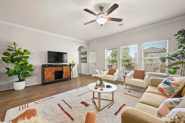 10221 Pinnacle Crest Loop, Austin, TX 78747