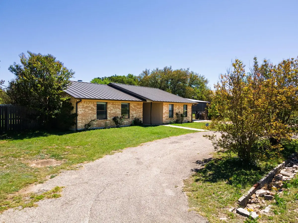 227 Commanche St, Copperas Cove, TX 76522 - #1