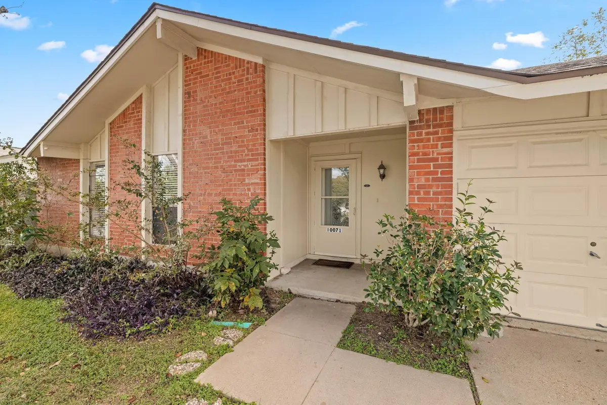 10071 Woodland Village Dr, Austin, TX 78750 - #1