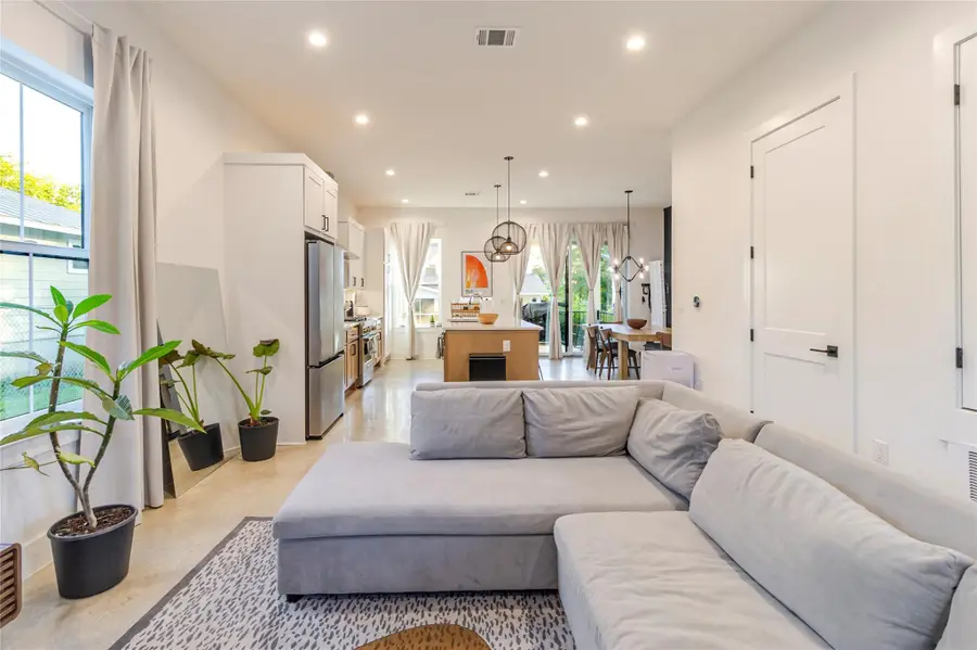 5007 Lott Ave #1, Austin, TX 78721 - #2