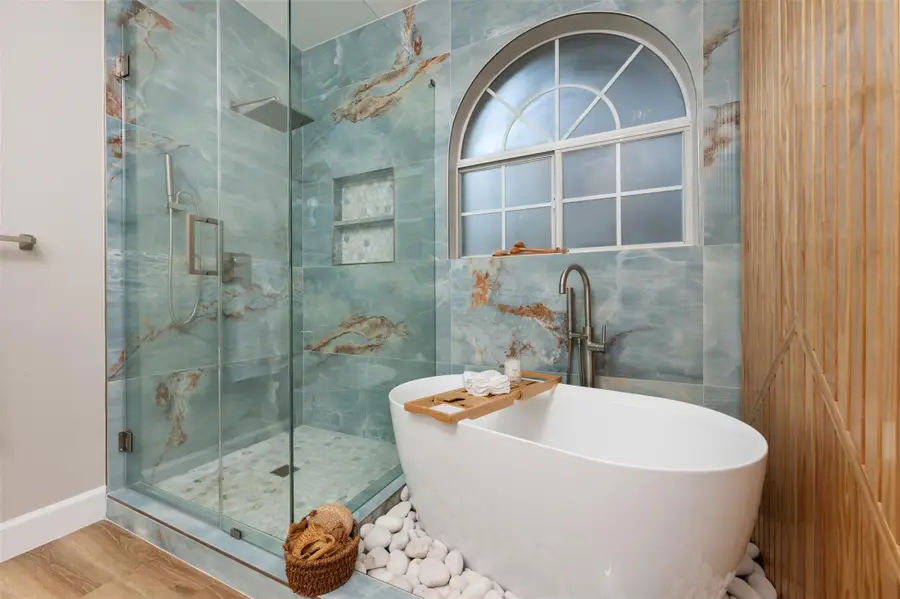 126 Copperleaf Rd, Lakeway, TX 78734 - Image #2